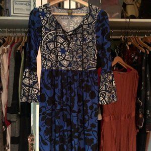 Bell-sleeve, lace-up dress in blue and black